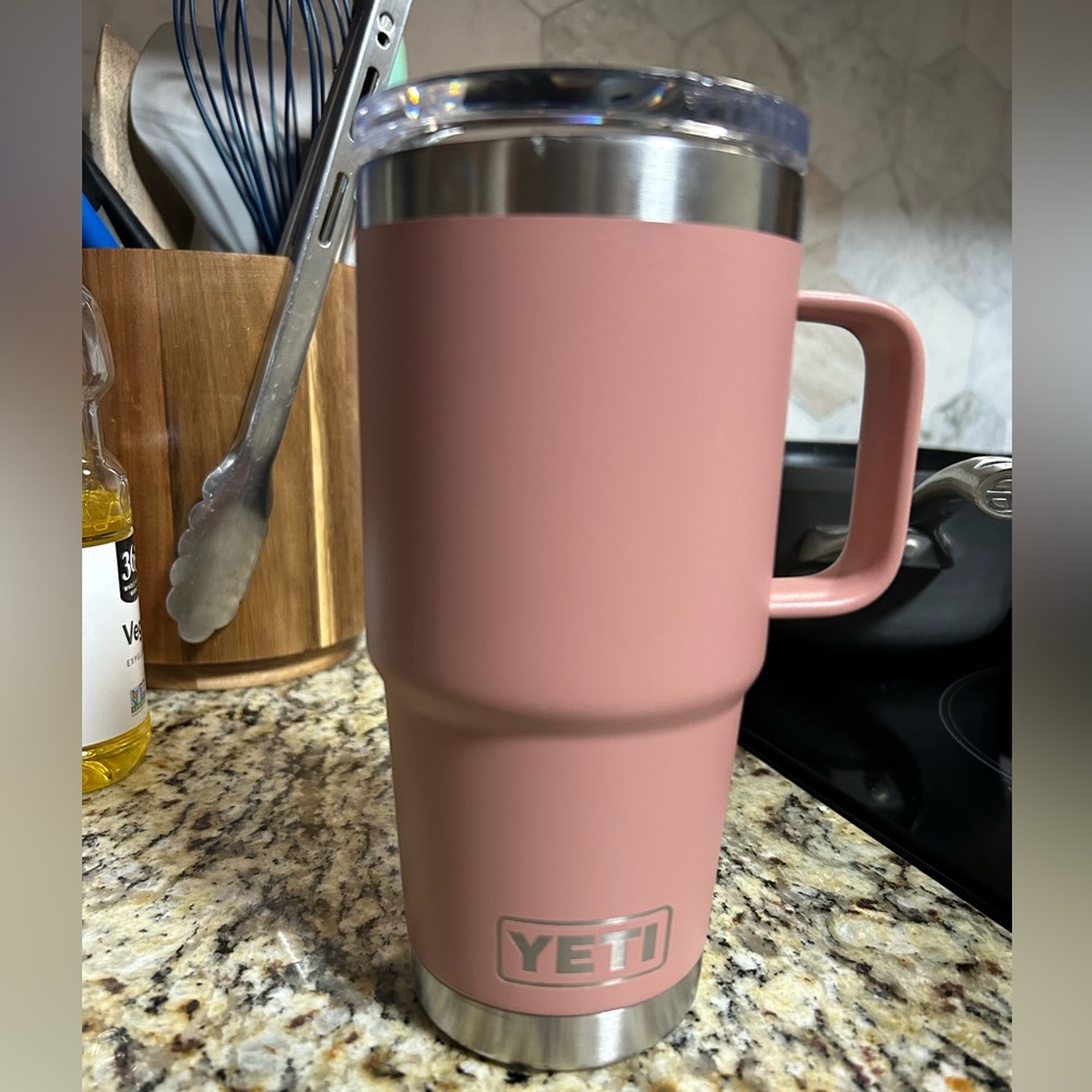 20oz stronghold Yeti.